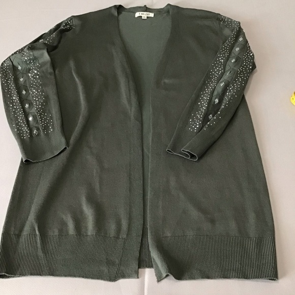 Woman’s Olive Open Front Cardigan - Picture 3 of 8